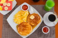 Camino Verde B&B Monteverde Costa Rica - breakfast