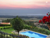 Estate in Monte Serra with Panoramic Views - Pools
