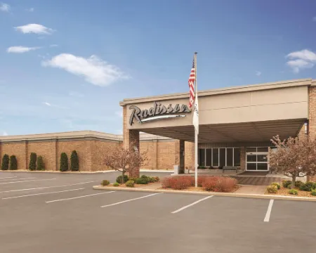 Radisson Hotel and Conference Center Fond du Lac Hotels in Fond du Lac County