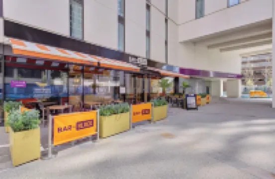 Premier Inn Birmingham City Centre (Exchange Square) โรงแรมใกล้Thinktank