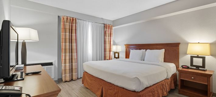 Country Inn & Suites by Radisson, Saskatoon, SK Hotels in Saskatoon