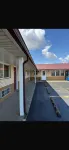 Deluxe Inn