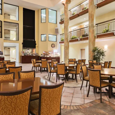 Holiday Inn Express & Suites SAN JOSE-MORGAN HILL by IHG