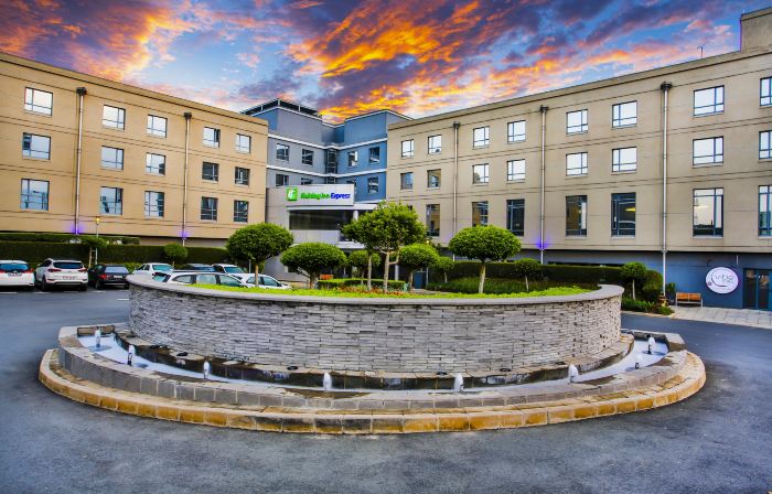 Holiday Inn Express SANDTON - WOODMEAD by IHG