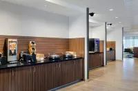 萬楓飯店及套房聖路易斯西部/文茨維爾 - 早餐