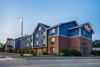 Baymont by Wyndham Bloomington MSP Airport - Gym