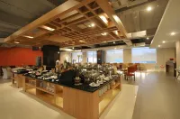 Hotel Dafam Pekanbaru Hotels in Pekanbaru