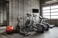 EnVision Hotel Boston-Everett - Fitnessstudio