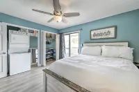 Panama City Condo w/ Balcony & Pool, Walk to Beach - balcony
