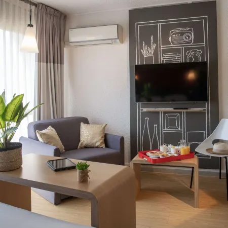 Ibis Cannes Plage la Bocca