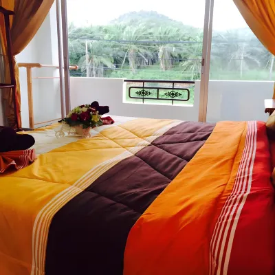 Our Home at Lanta Hotels near Klong Toab Beach