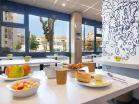 Ibis Budget Marseille Timone Hotels near La Capsule