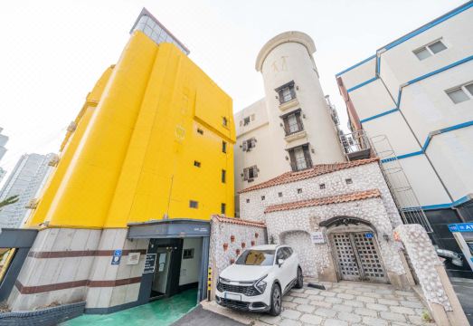 신촌 그랜드(Grand)
