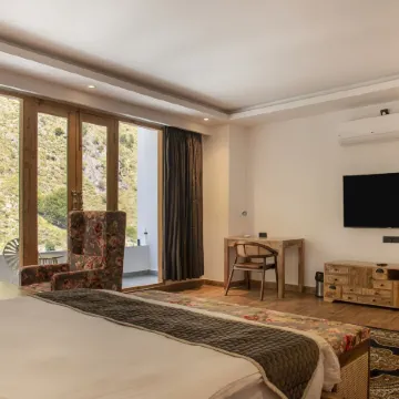 Echor Palm Bliss Riverside Resort & Spa Kasol