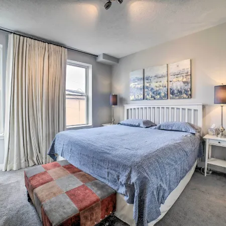 Pittsburgh Vacation Rental in Lawrenceville!