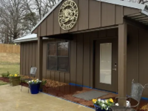 Beautiful cabin near Sardis Lake 3 miles to Sardis Lake 帕諾拉縣酒店