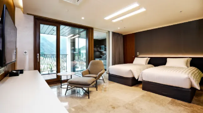 Pine Forest Jeongseon Alpine Resort