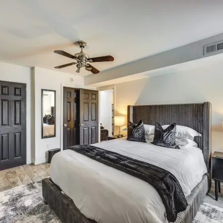 Modern Richmond Home w/ Deck, Close to Downtown!