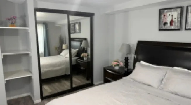 Cozy 2Br, Totally Private Suite with Parking, Convenient Public Transit