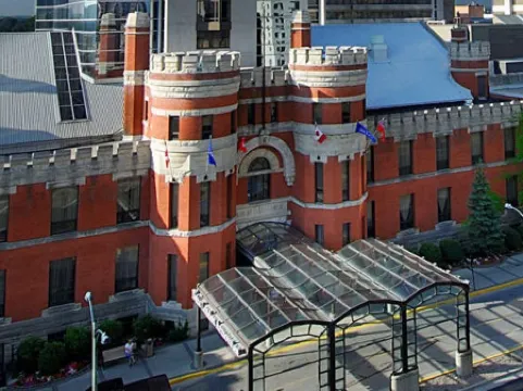 デルタ・ホテルズ・ロンドン・アーモリーズ