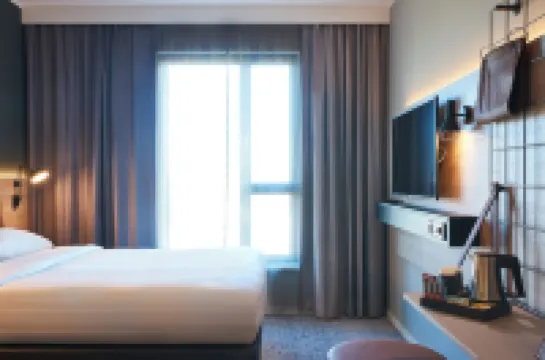 Moxy Birmingham NEC Hotels near Birmingham Airport