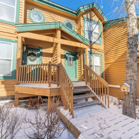 Saddle Ridge Townhomes 253 : 2
