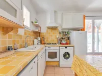 Sunny Roquebrun Getaway