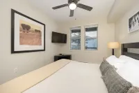 Founders Pointe 1 Bedroom  Condo by RedAwning - 발코니