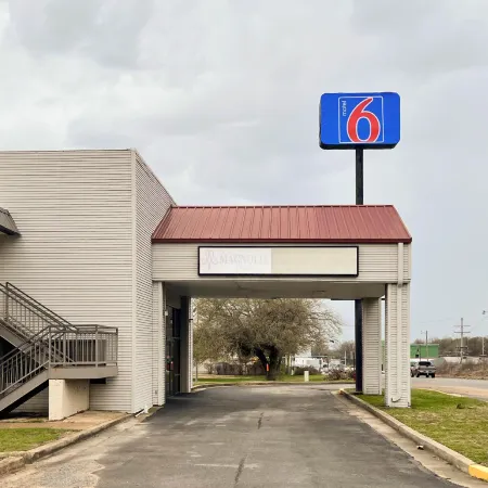 Motel 6 Forrest City AR