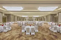 DoubleTree by Hilton Agra - breakfast