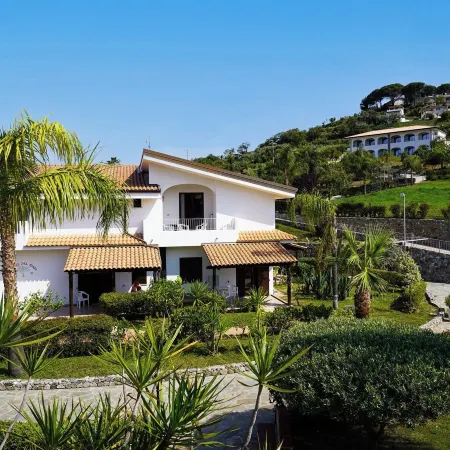 Luzia Agriresort - Piscina Panoramica e Vista Mare a Capo Vaticano
