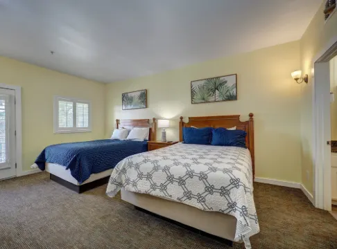 Seashell Village Resort Near the Beach with Kitchens