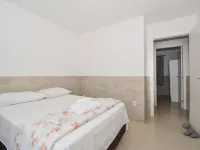 Apartamento na Praia Dos Ingleses - Nin015 Hotels near Mozambique Beach