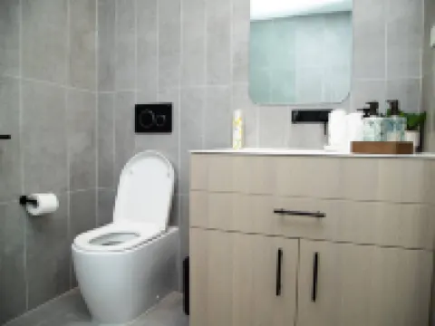 Clayton Luxe Retreat- Elegant 2 BDR with Balcony Hotels in Clayton