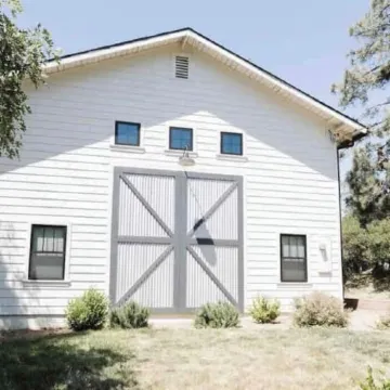 The White Barn