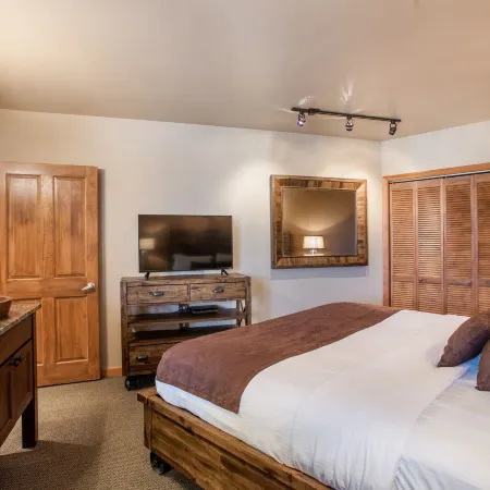 Zephyr Mountain Lodge, Condo | 1 Bedroom - (Premium-Rated Condo 2319)