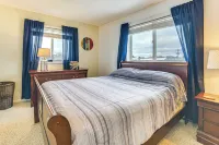 Downtown East Tawas Apt w/ Lake Huron Views - 3-Star