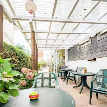 Hotel Flora