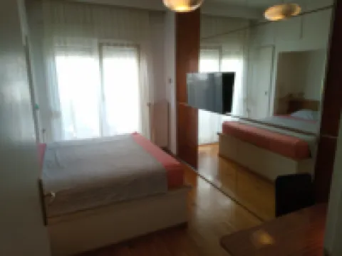 Waterfront private room, own bathroom