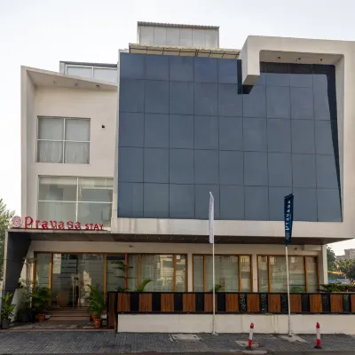 Alba Inn, Vijay Nagar Hotels in der Nähe von Saket Garden