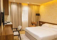 7EVEN Suites - balcony