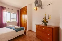 L 03 - Bedroom 3 Western Mos Guesthouse - Pensions