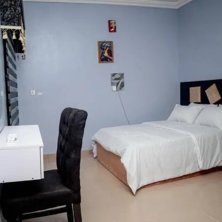 Montevar Hotel