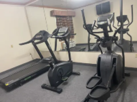 Red Roof Inn & Suites Hinesville Hotels in Hinesville