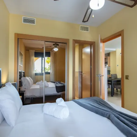 Cozy Beach Apartment for 5