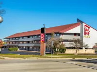 Red Roof PLUS+ Chicago - Hoffman Estates Hotels in Hoffman Estates