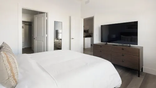 Landing Apartments - Leander