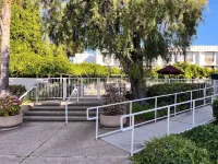 Studio 6 Belmont, CA  San Francisco - Redwood