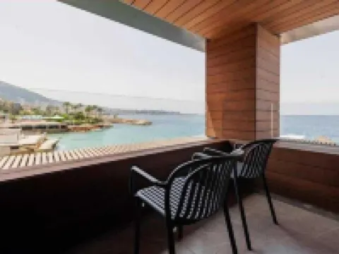 Middle Beach Hotel Hotels in Sahel Aalma