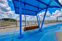 Beachfront Getaway With Ocean Views, Washer/dryer & AC - Snowbirds Welcome - Beach